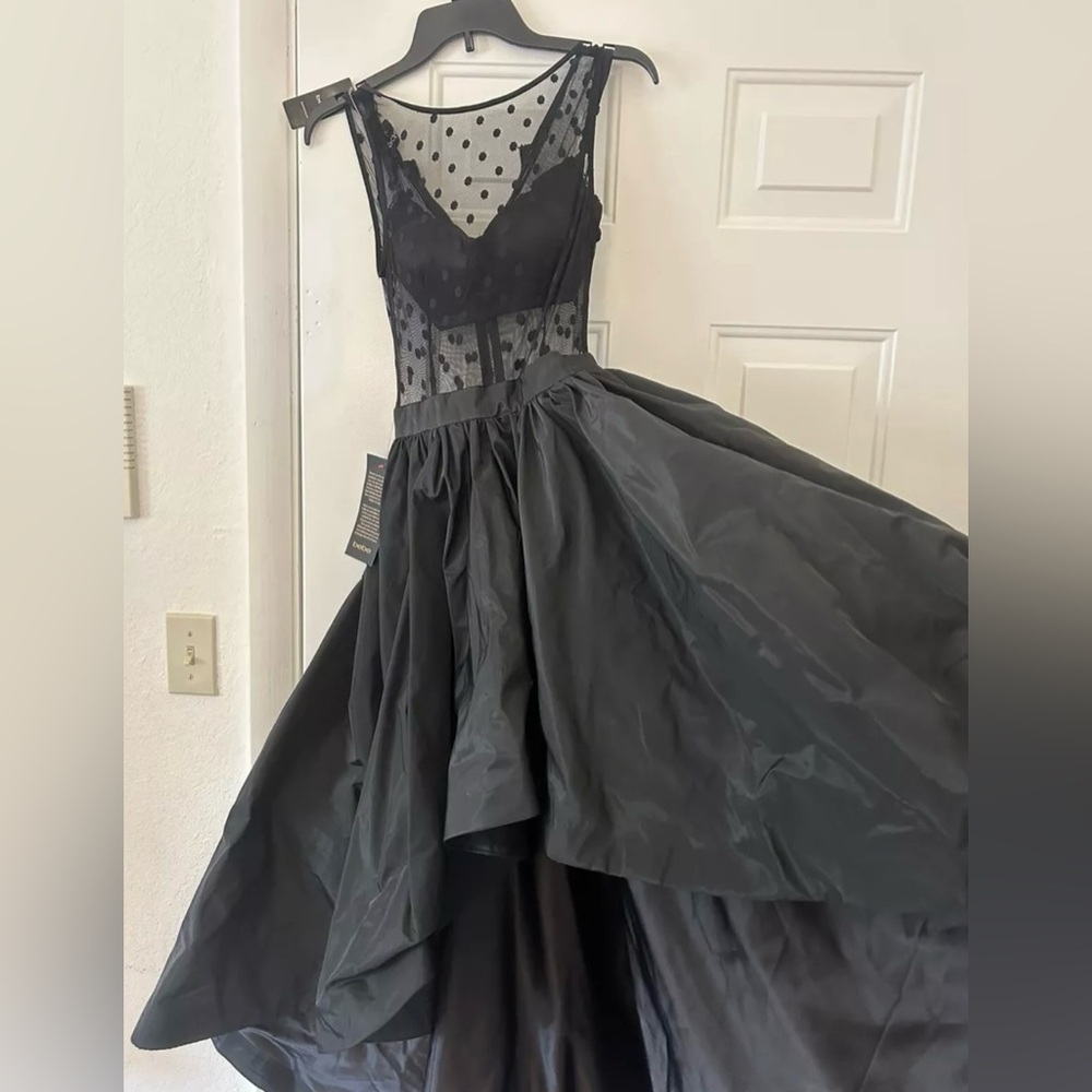 bebe dress small new with Tag. Authentic 100%